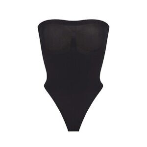 SKIMS Seamless Sculpt Strapless Thong Bodysuit (NWOT)
